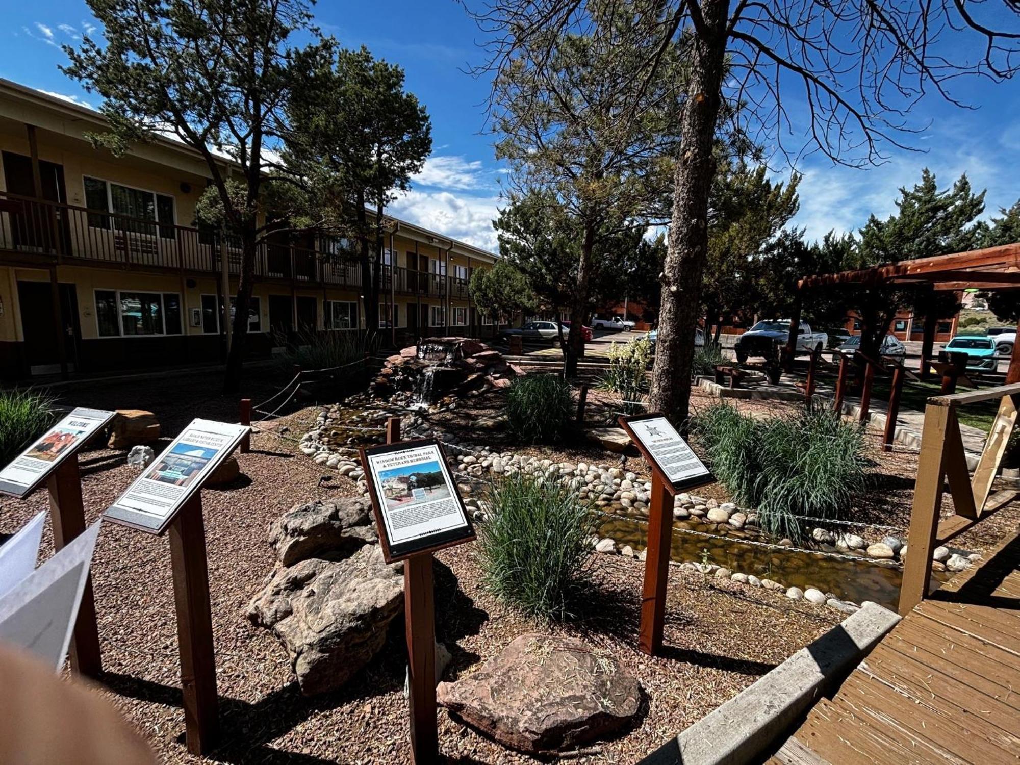 Quality Inn Navajo Nation Capital Window Rock Bagian luar foto